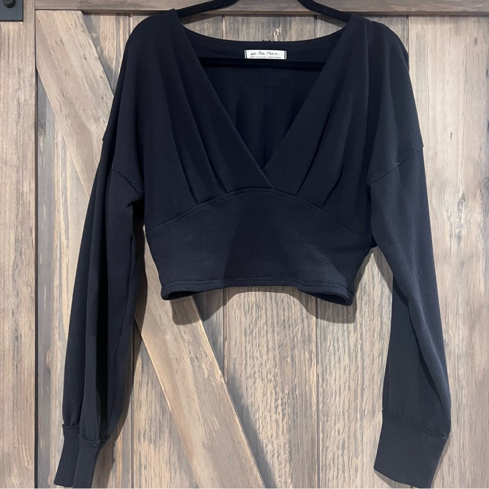 Free People Cropped Sweater! Worn Once!
